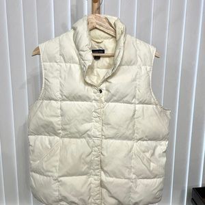 Lands’ End Womans Medium 10-12 White Snap Puffer Down Vest